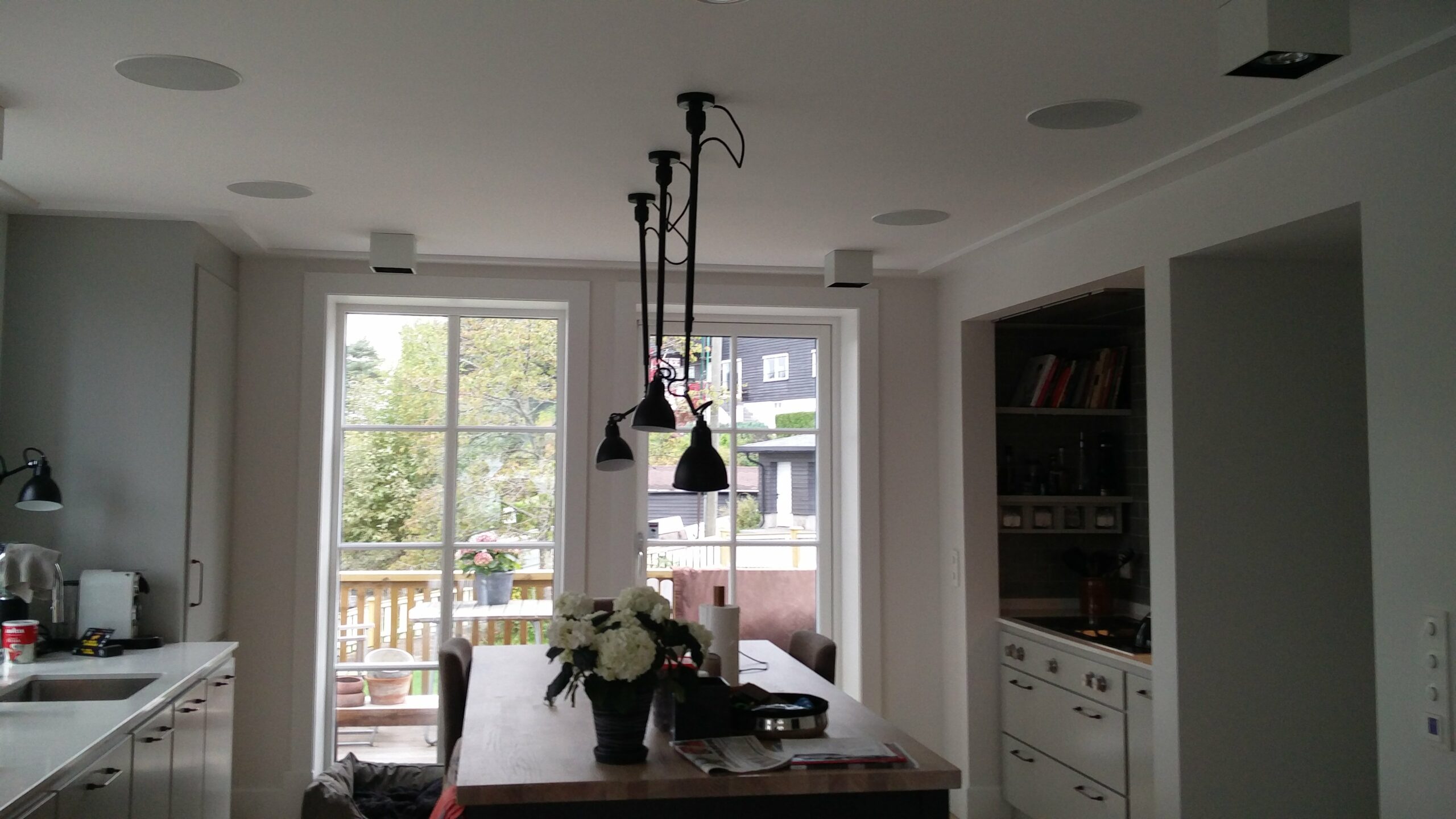 Lyd i flere rom Drammen 11 soner 20 høyttalere